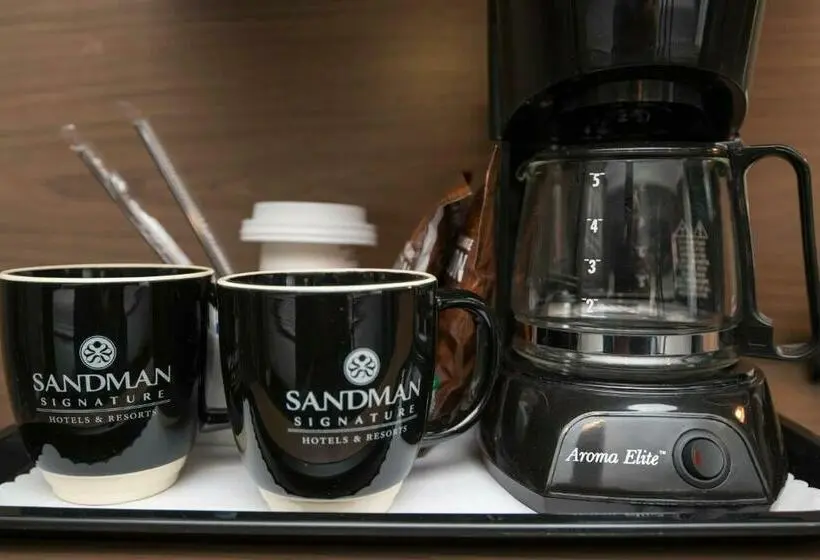スタンダードルーム, Sandman Signature Calgary Airport