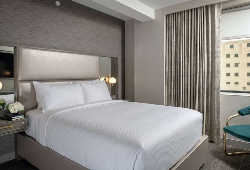 Номер Премиум, Tulsa Club Hotel, Curio Collection By Hilton