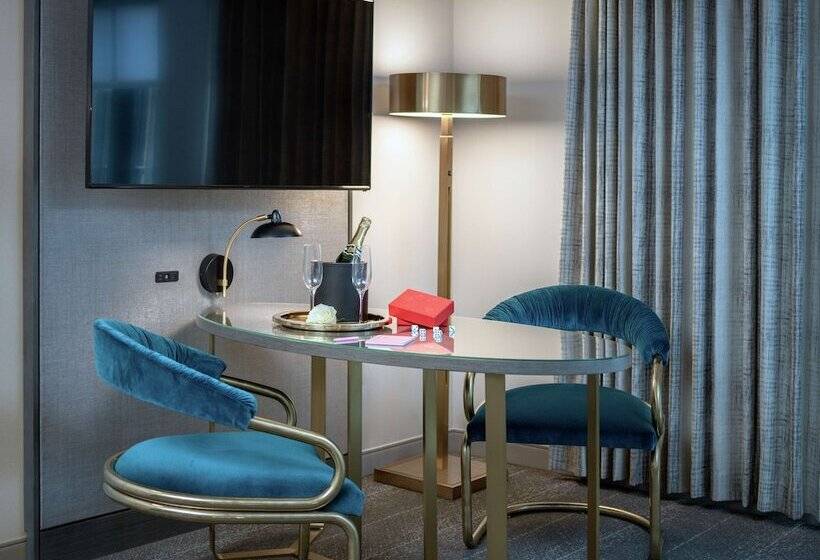 Люкс, Tulsa Club Hotel, Curio Collection By Hilton