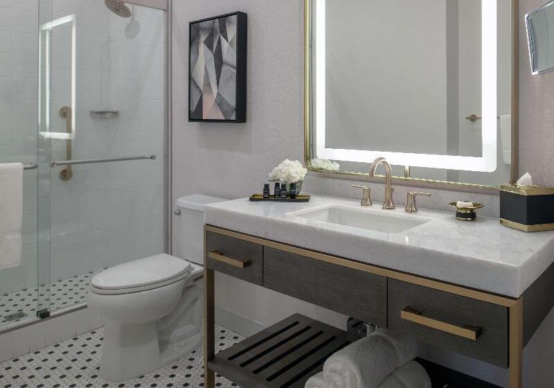 Люкс Кровать Кинг, Tulsa Club Hotel, Curio Collection By Hilton