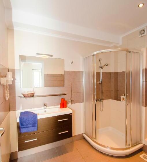 2 Bedroom Apartment with Views, Villa Sosanna