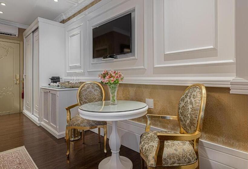 Люкс Повышенной Комфортности, Colline De France