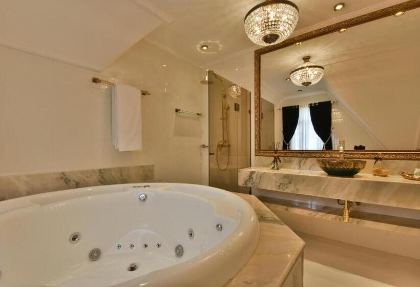 Люкс Повышенной Комфортности, Colline De France