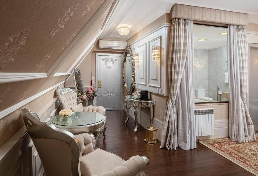 Люкс Мастер, Colline De France