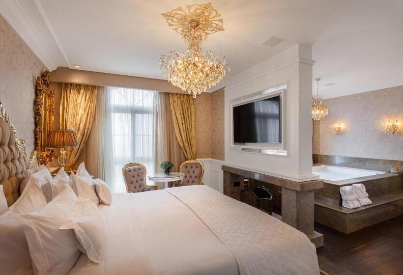 Люкс Мастер, Colline De France