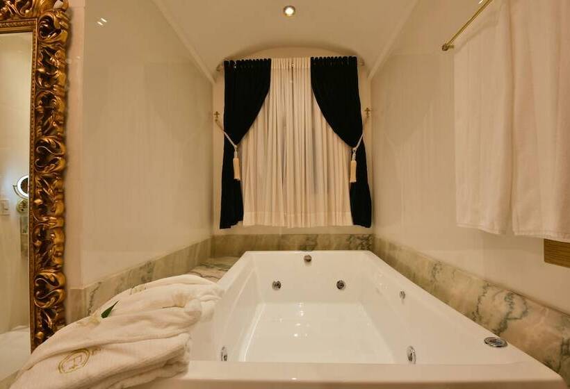 Люкс Повышенной Комфортности, Colline De France