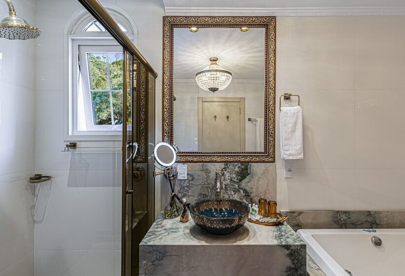 Люкс Повышенной Комфортности, Colline De France