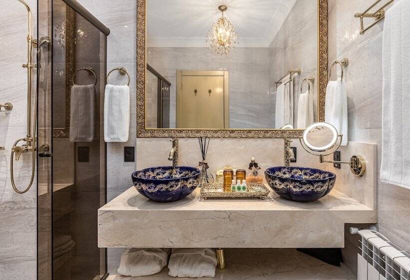 Люкс Мастер, Colline De France