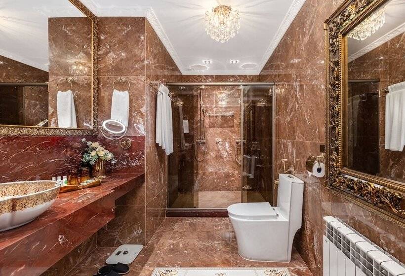 Люкс Мастер, Colline De France