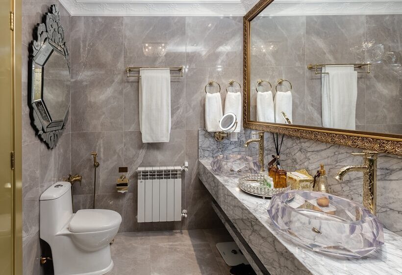 Люкс Мастер, Colline De France