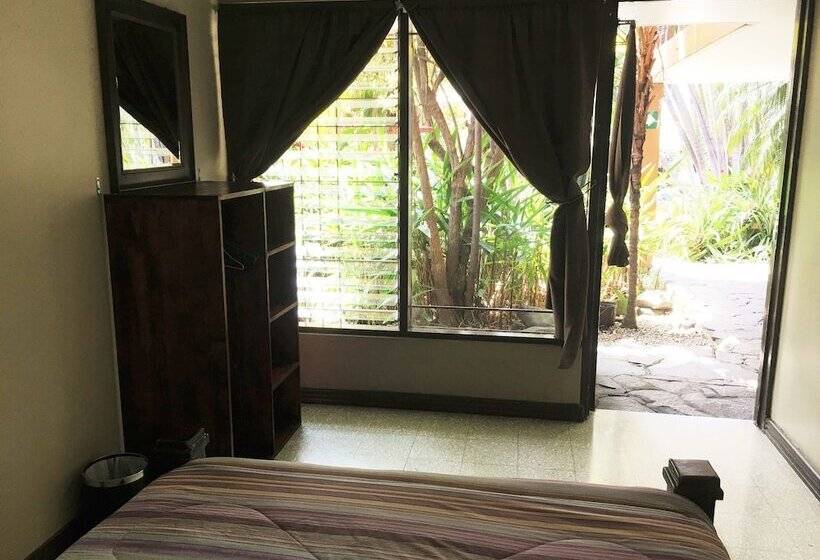 스탠다드 룸, Costa Rica Backpackers
