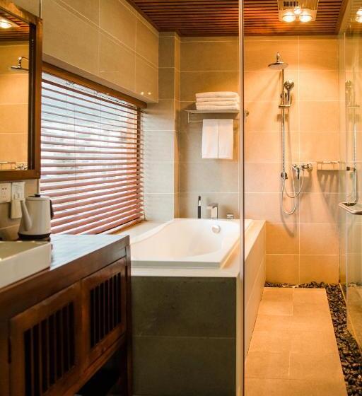 스탠다드 트리플 룸, Dali Rong Lu