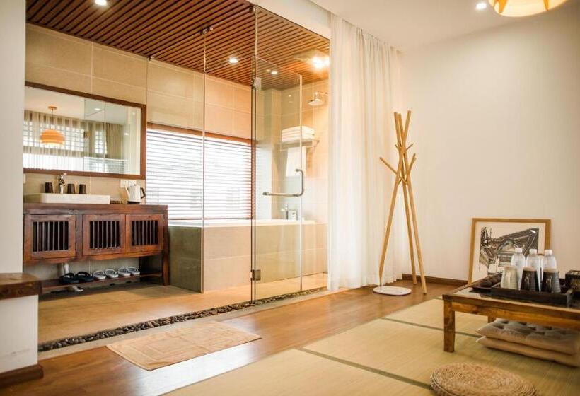 스탠다드 트리플 룸, Dali Rong Lu