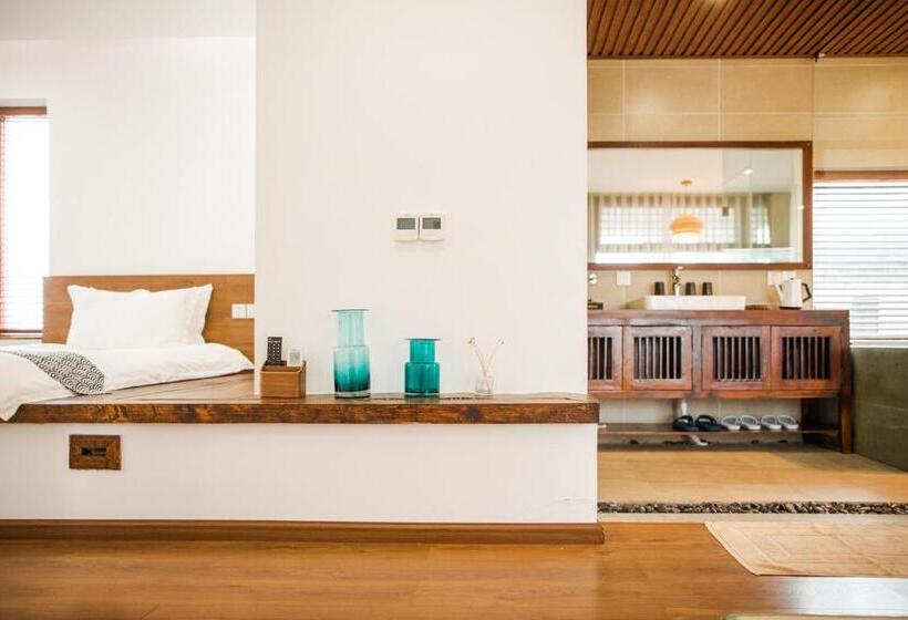 스탠다드 트리플 룸, Dali Rong Lu