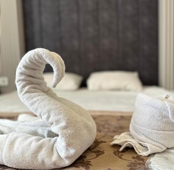 اتاق استاندارد با بالکن و چشم‌انداز دریا, Divas Silver