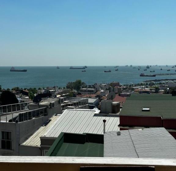 اتاق استاندارد با بالکن و چشم‌انداز دریا, Divas Silver