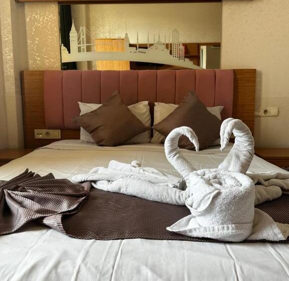 اتاق استاندارد با بالکن و چشم‌انداز دریا, Divas Silver