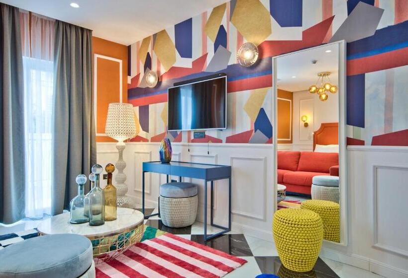 اتاق لوکس با وان آب گرم, Holm Boutique & Spa Ik Collection