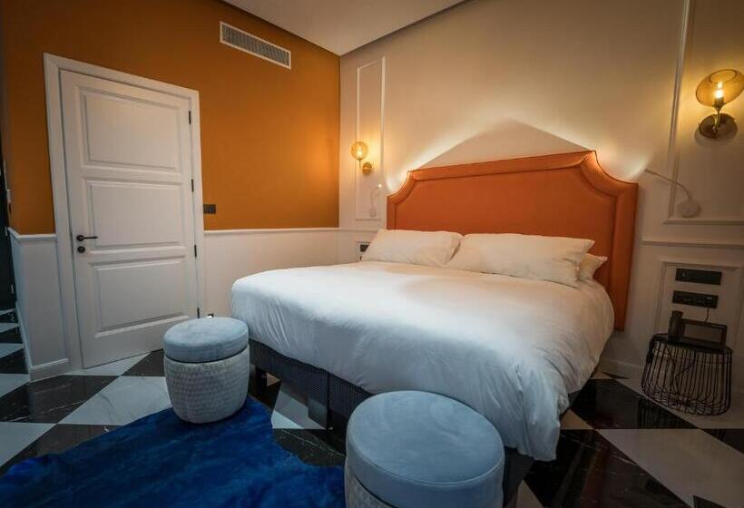 اتاق لوکس با وان آب گرم, Holm Boutique & Spa Ik Collection