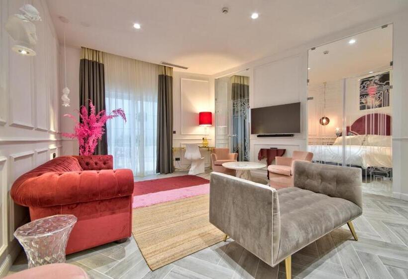 سوییت لوکس, Holm Boutique & Spa Ik Collection