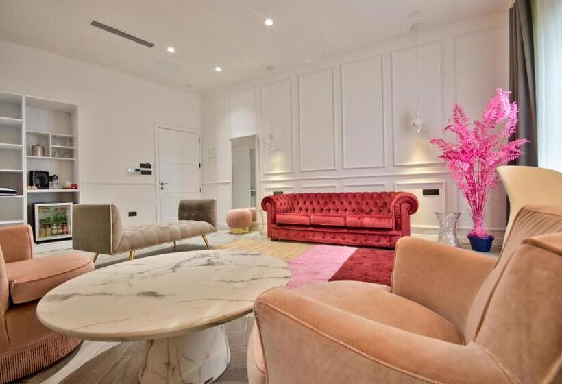 سوییت لوکس, Holm Boutique & Spa Ik Collection