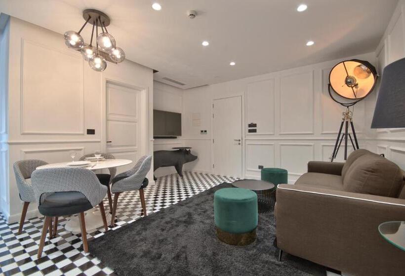 سوییت اجرایی, Holm Boutique & Spa Ik Collection