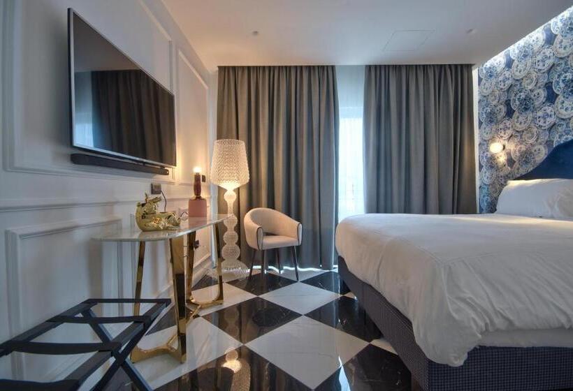 سوییت اجرایی, Holm Boutique & Spa Ik Collection