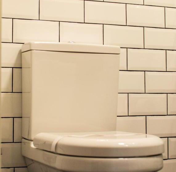 اتاق استاندارد, Hot Budget