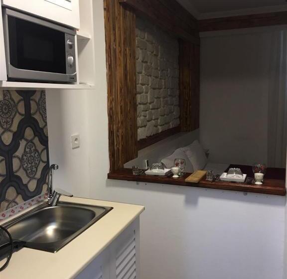 اتاق استاندارد در طبقه همکف, Hot Budget