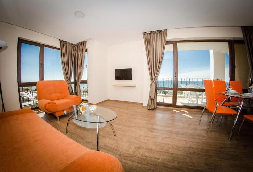 דירת שני חדרים עם מרפת, Premier Fort Cuisine   Full Board