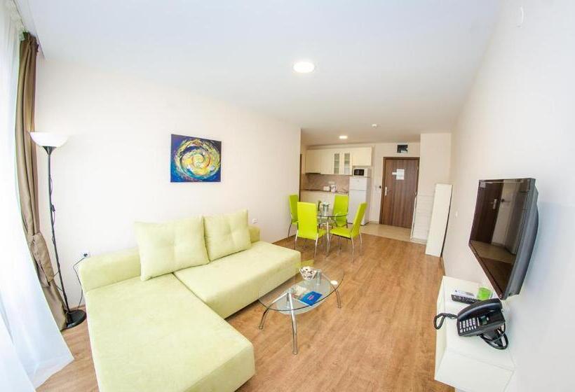 דירה בת חדר שינה 1 עם מרפסת, Premier Fort Cuisine   Full Board