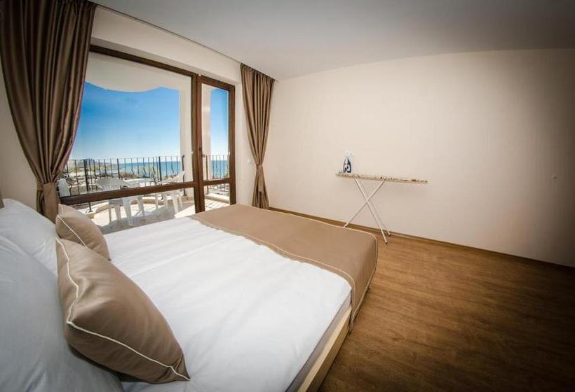 דירת שני חדרים עם מרפת, Premier Fort Cuisine   Full Board