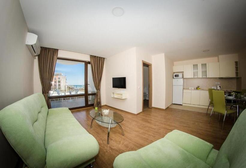 דירת שלושה חדרים, Premier Fort Cuisine   Full Board