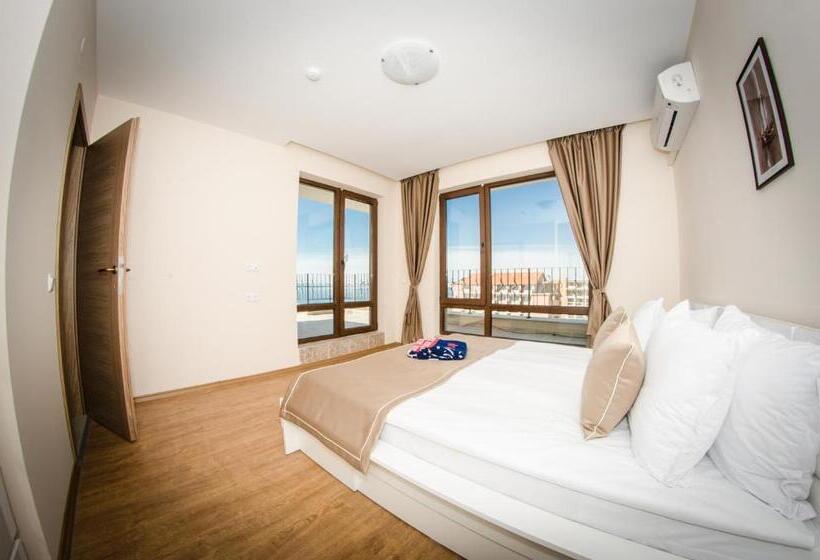 דירת שני חדרים עם מרפת, Premier Fort Cuisine   Full Board