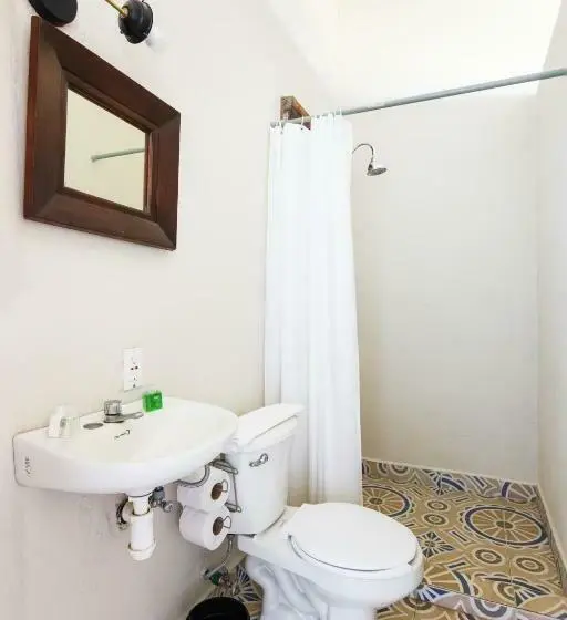 اتاق استاندارد چهار تخته, Selina Puerto Escondido