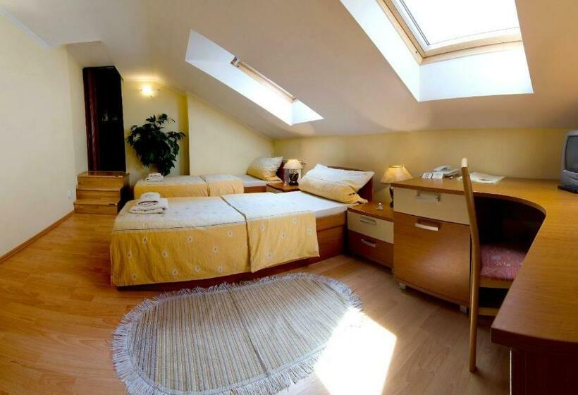 اتاق اکونومی یک تخته, The Rooms By Dalia