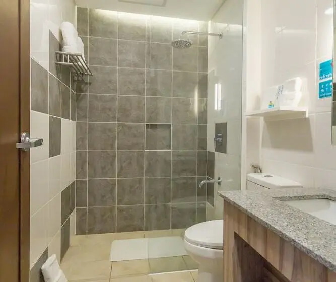 スイート, Microtel Inn & Suites By Wyndham San Fernando
