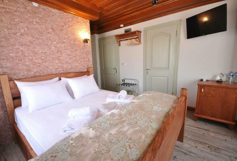 اتاق استاندارد با بالکن, Cunda Svila Otel   Adult Only