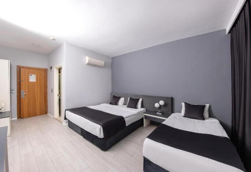 Camera Tripla Deluxe, Expo Park