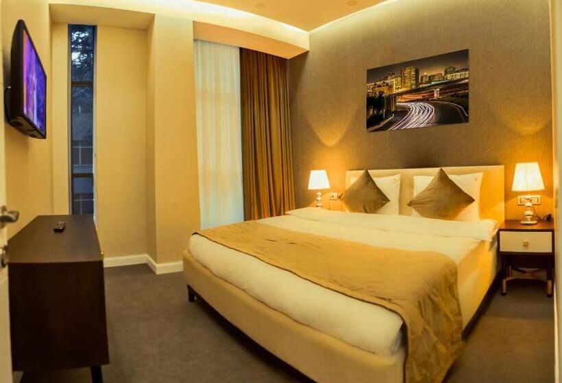 سوییت لوکس, Aksent