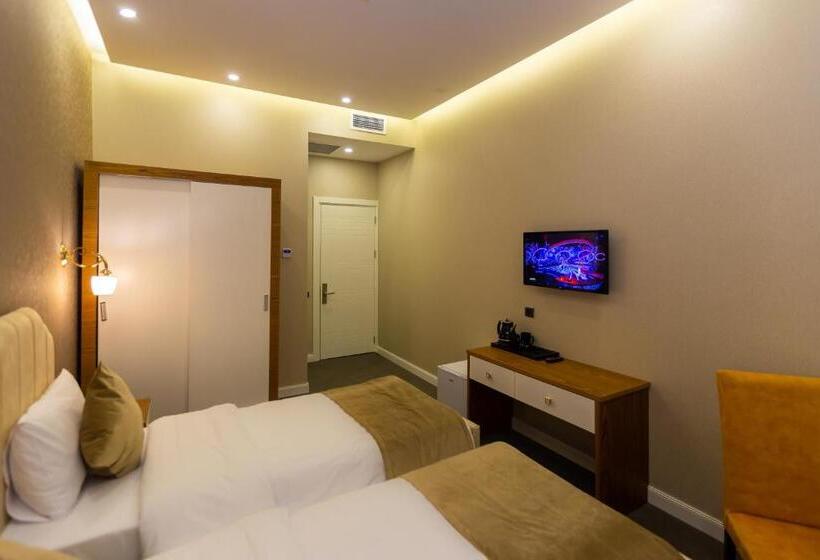 اتاق استاندارد, Aksent