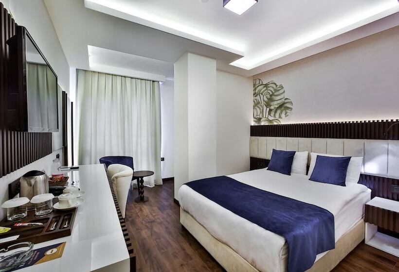 Pokój Standard, Kavala