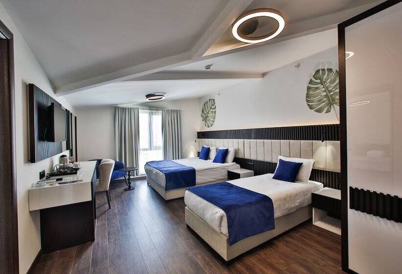 Superior Suite, Kavala