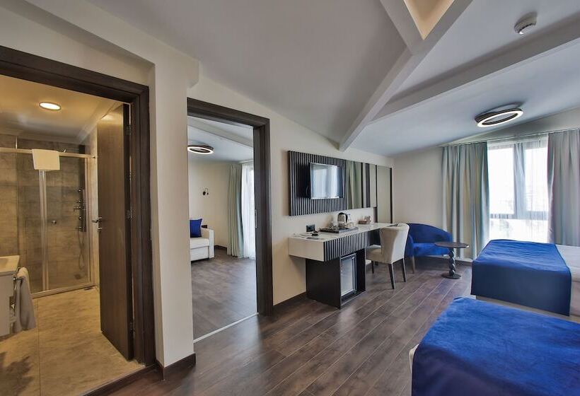 Superior Suite, Kavala