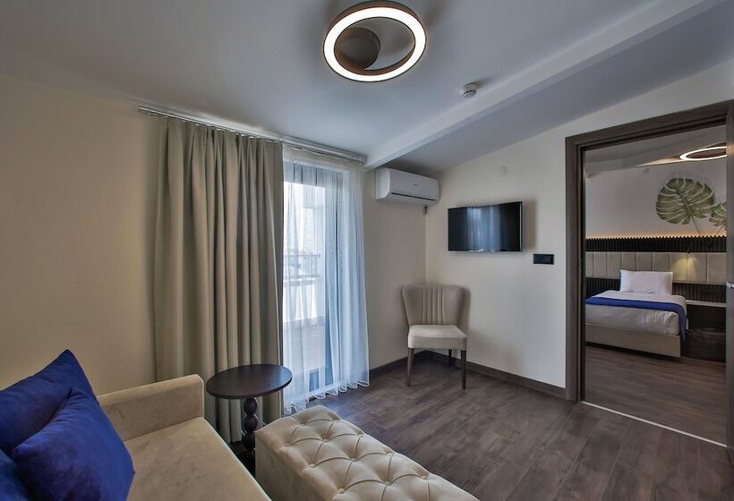Superior Suite, Kavala