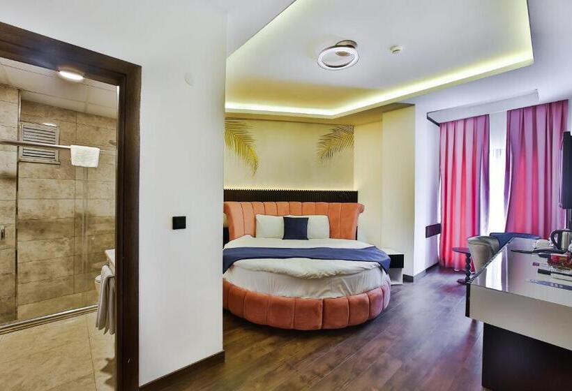 Pokój Deluxe Jednoosobowy, Kavala