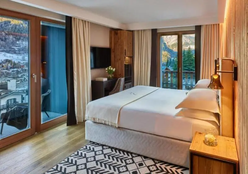 سوییت جونیور, Le Massif Hotel & Lodge Courmayeur The Leading Hotels Of The World