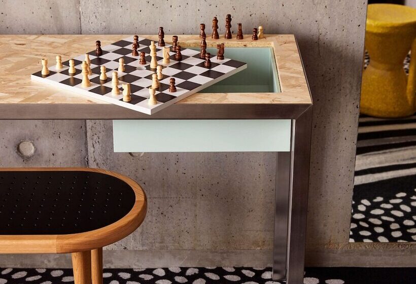 חדר סטנדרט, Mama Shelter Lille