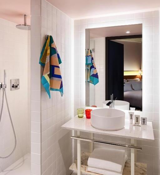 חדר סטנדרט, Mama Shelter Lille