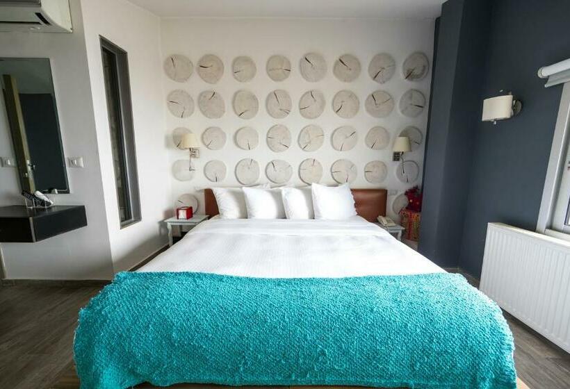 اتاق استاندارد, Urban Faqra